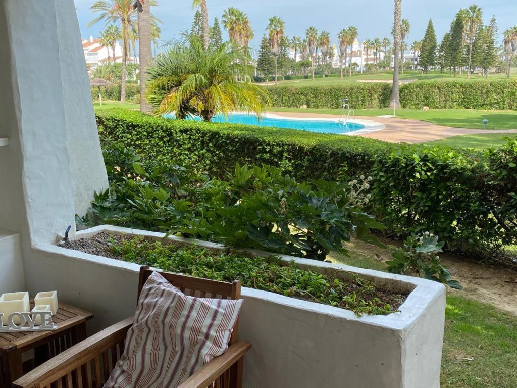 Apartamento En Playa Del Infante Rota Exterior photo